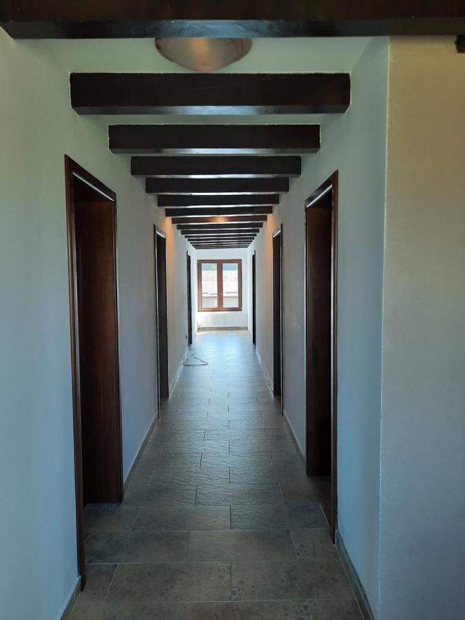 Aristocat Hotels Rasnov Extérieur photo