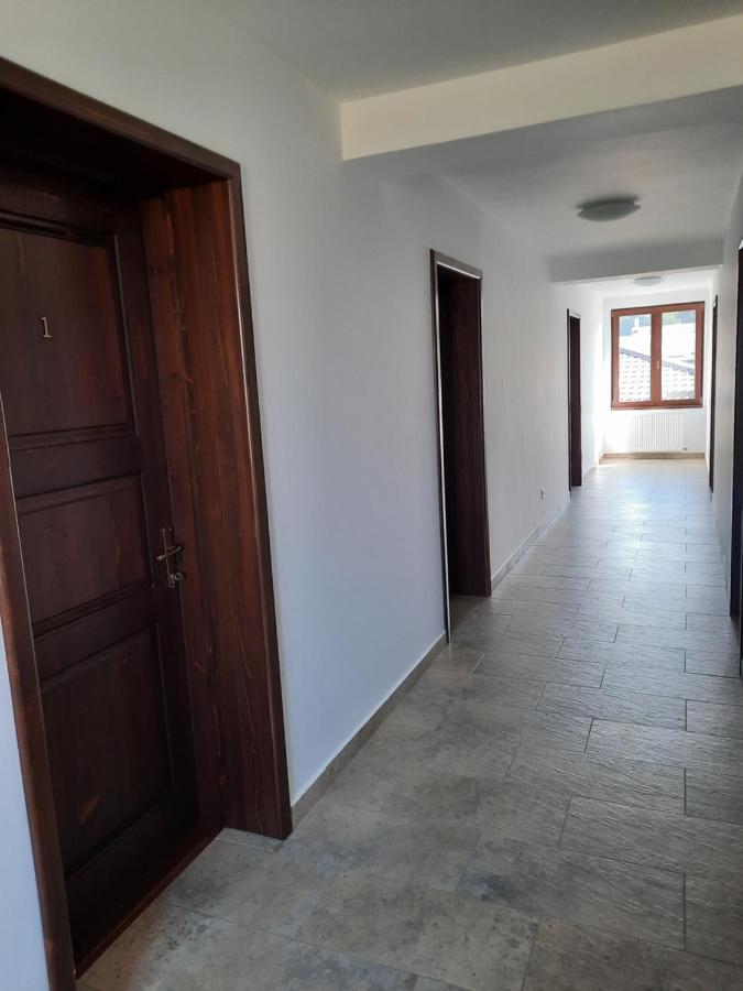 Aristocat Hotels Rasnov Extérieur photo