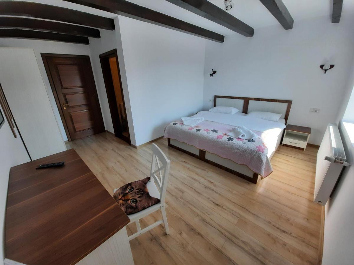 Aristocat Hotels Rasnov Chambre photo