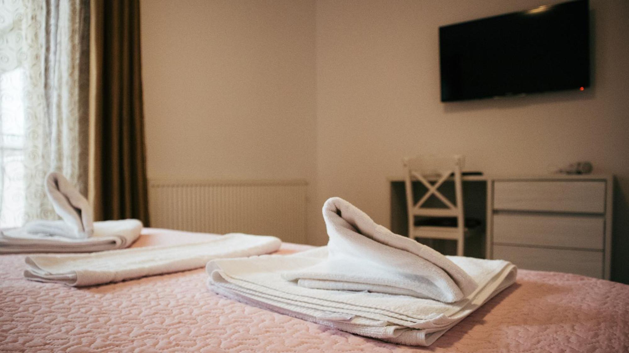 Aristocat Hotels Rasnov Extérieur photo